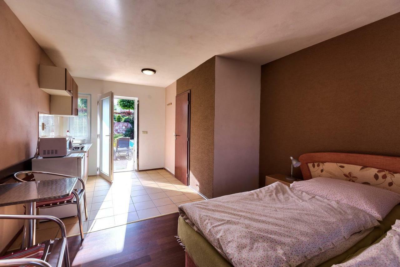 Apartmanovy Dom Red Ξενοδοχείο Podhájska Εξωτερικό φωτογραφία