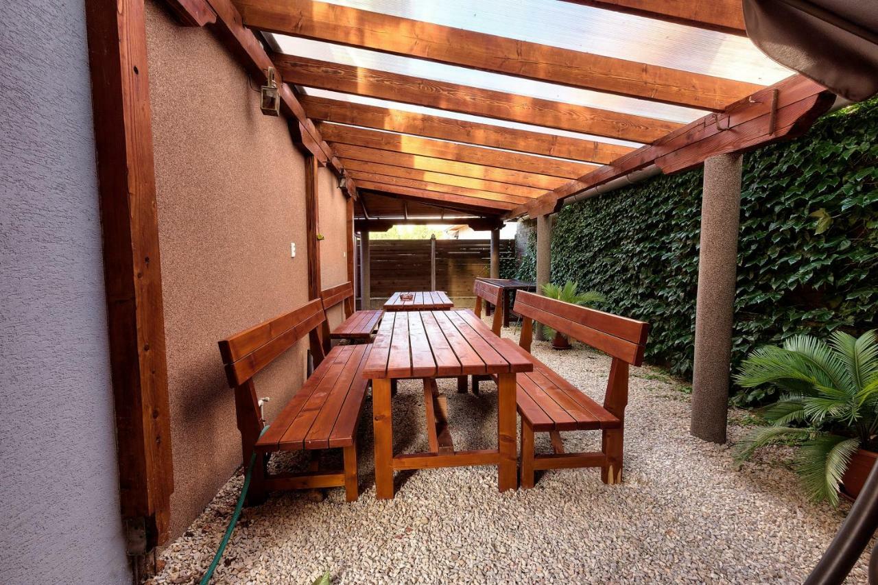 Apartmanovy Dom Red Ξενοδοχείο Podhájska Εξωτερικό φωτογραφία